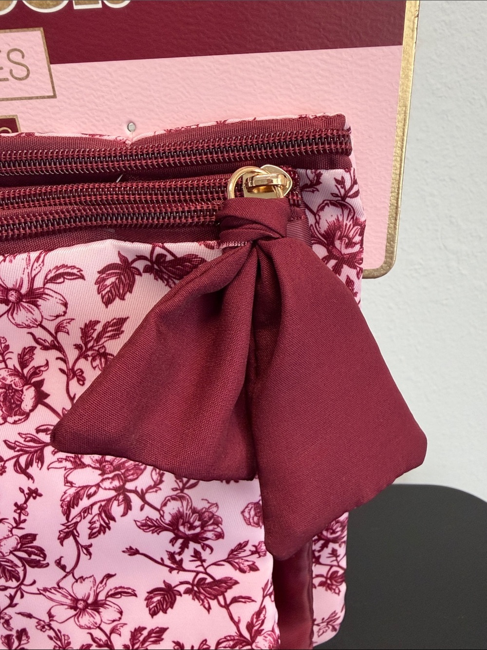 Wandering Moon | Wine Floral Packing Cube Travel Set (9) - Picture 7 of 14